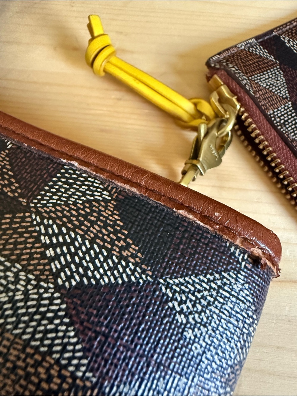 Fossil Geometric Tote Bag with Wristlet - Picture 5 of 11
